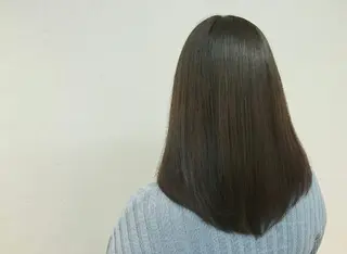 ロング カラー 透明感ハイライト◎ 伊藤夏海のヘアスタイル