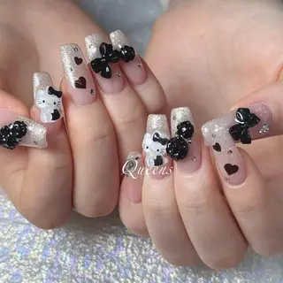 ネイル Queens 榊 まおのネイルデザイン