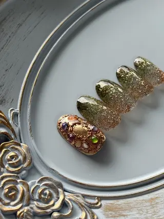 ネイル FIORITURA Maikoのネイルデザイン