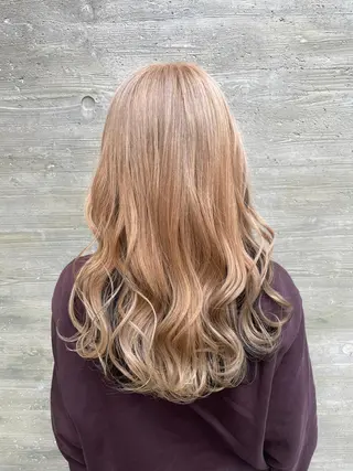 ロング カラー 齋藤 結愛のヘアスタイル