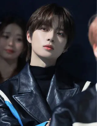 カラー メンズ メンズセンターパート 🇰🇷wakanaのヘアスタイル