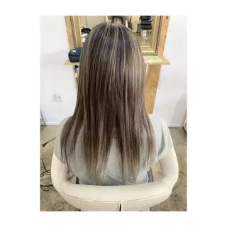 ロング カラー 谷川 裕徳のヘアスタイル