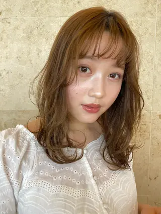 セミロング 渡辺 由佳のヘアスタイル