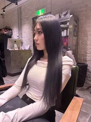 カラー AYANE 韓国ヘア /レイヤーカットのヘアスタイル