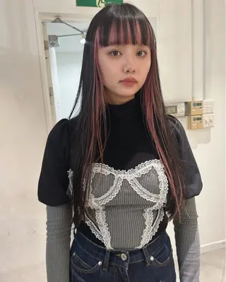 ロング カラー Loom.所属・村上雅人 ナチュラルモードのヘアスタイル