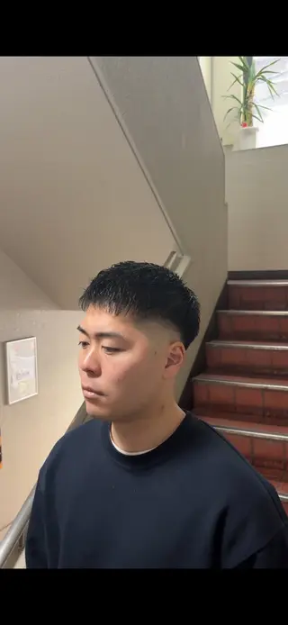 ショート メンズ 洛樹 /海外スタイル /フェード/パーマのヘアスタイル