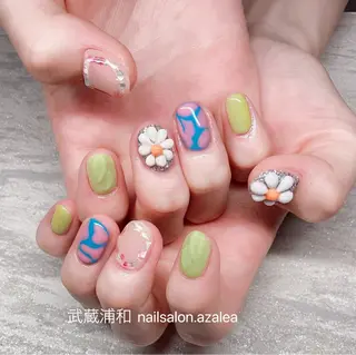 ネイル R inのネイルデザイン