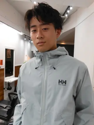 ショート パーマ メンズ グランジヘア 無造作ヘアHYUGAのヘアスタイル