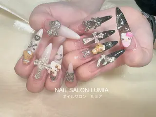 ネイル ネイルサロン ルミア Lumia 店長のネイルデザイン