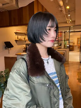 ショート ファッションに 溶け込むstyleのヘアスタイル