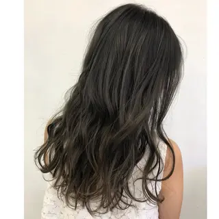 ロング カラー 岩崎 裕司のヘアスタイル