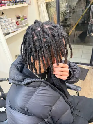 ミディアム Love'Lock所属・コーンロウ／ドレッド 浅賀晟弥のヘアスタイル