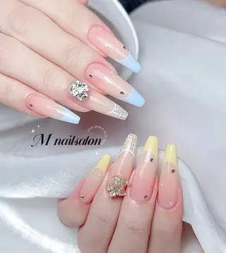 ネイル M🌷nail 長さだし専門店のネイルデザイン