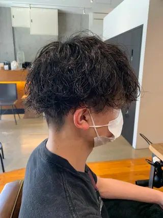 パーマ メンズ ツイスパ・波巻 🩵片平和香奈のヘアスタイル