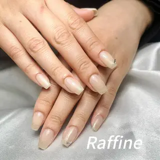 ネイル RAFFINE haru🦋🩵のネイルデザイン