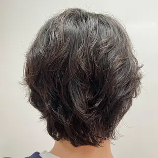 ショート パーマ メンズ 安岡美咲✂︎ 艶カラー/髪質改善のヘアスタイル