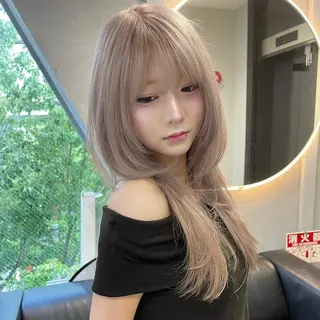 セミロング カラー 🤍ハイトーン 🤍VIVIE🤍のヘアスタイル