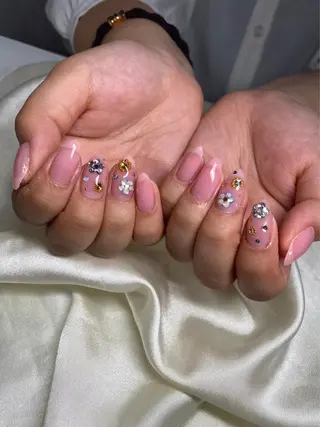 ネイル マツエク・マツパ アイブロウ Nail&eye Belire 新宿のネイルデザイン