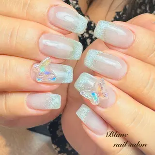 セミロング Blanc ブランのネイルデザイン