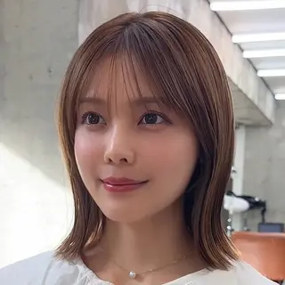 ショート カラー 顔周り/レイヤー/ 透明感/みっきーのヘアスタイル