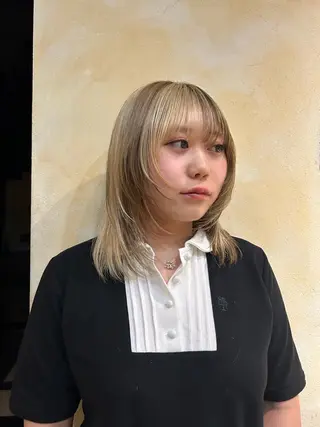 ミディアム レイヤー/透明感カラ ー/茅ヶ崎/momiのヘアスタイル