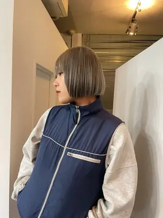 カラー VISION   aoyama所属・かがやしづ ⭐️ハイトーンのヘアスタイル