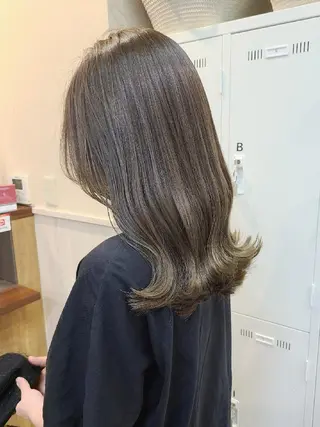 カラー セミロング 【ネウィ天王寺 】seiyaのヘアスタイル
