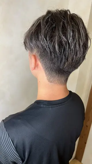 カラー メンズ 田村 優歩のヘアスタイル