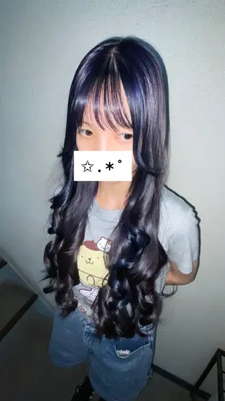 カラー BIZE 💚りょうか💚のヘアスタイル