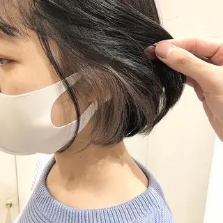 ショート カラー 飯田 真季のヘアスタイル
