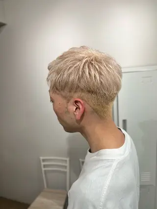 カラー メンズ ブリーチ/髪質改善/ レイヤー/YUTO‎のヘアスタイル