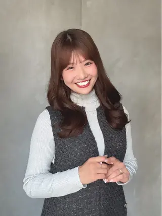 セミロング 艶レイヤー🍊 加藤隆也のヘアスタイル