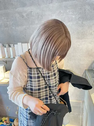 ミディアム カラー 山田 遥のヘアスタイル