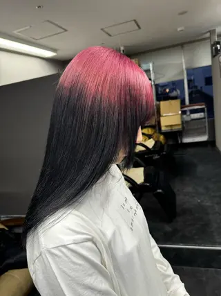 セミロング カラー ヘアアレンジ ホワイトカラー/ ピンクベージュにったのヘアスタイル