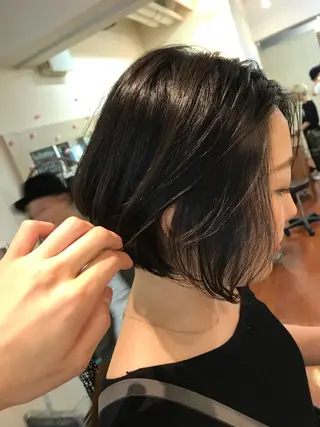 ショート ヨシダ トオルのヘアスタイル