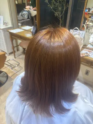 カラー 出原 凪彩のヘアスタイル