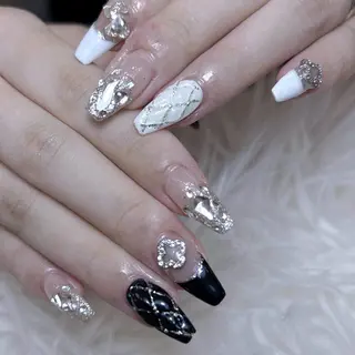 ネイル ANH NAIL ゴテゴテ専門店💎のネイルデザイン