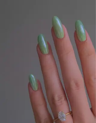 ネイル 高木 維麗絲のネイルデザイン