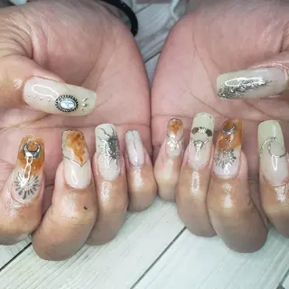 ネイル ビジュード ネイルのネイルデザイン