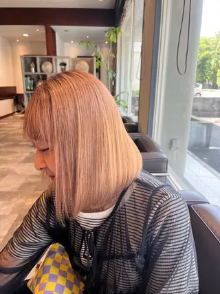 ミディアム カラー 個性派/ハイトーン ✨✨　稲吉菜々美のヘアスタイル