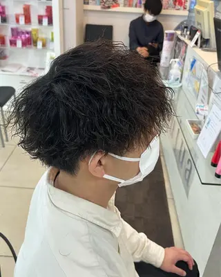ショート パーマ メンズ 韓国風メンズ/毛流れ ヘアなら須田龍世のヘアスタイル