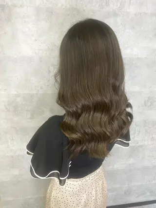 ロング カラー シールエクステ特化 ハイトーン、NANAのヘアスタイル