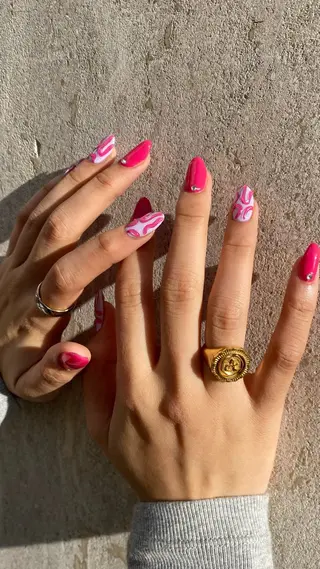 ネイル Queen所属・伊藤 梨恋のネイルデザイン