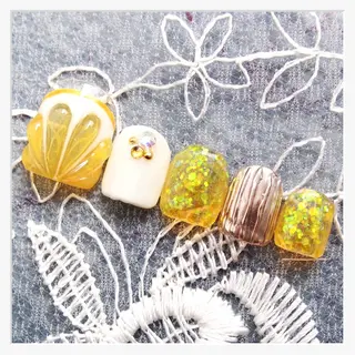 ネイル 山田 麻衣のネイルデザイン