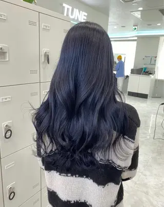 ロング カラー ヘアアレンジ 原宿🫧失敗しない初 ブリーチ🫧のヘアスタイル