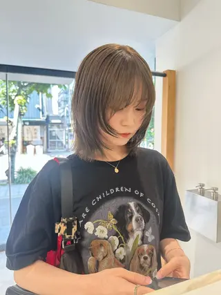 ミディアム M所属・ハイトーン/透け感 カラー🎀真香のヘアスタイル