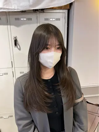 カラー 🥯縮毛/レイヤー/ ベージュヘア🥯のヘアスタイル