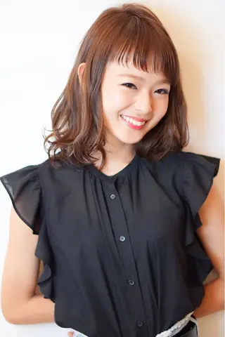 ミディアム カラー ディレクター ノナカのヘアスタイル