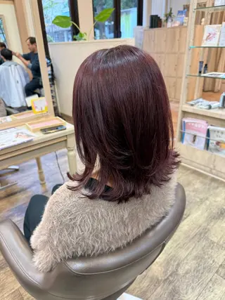 ミディアム 杉田 花乃のヘアスタイル