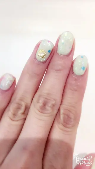 ネイル Ｄirector 　徳久　真紀の眉毛・アイブロウイメージ